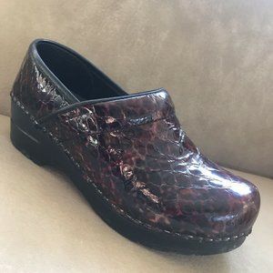 Women’s Sanita Danish Clogs SZ5.5 (EU36,UK 3)Blk & Brown Patent Animal Print EUC